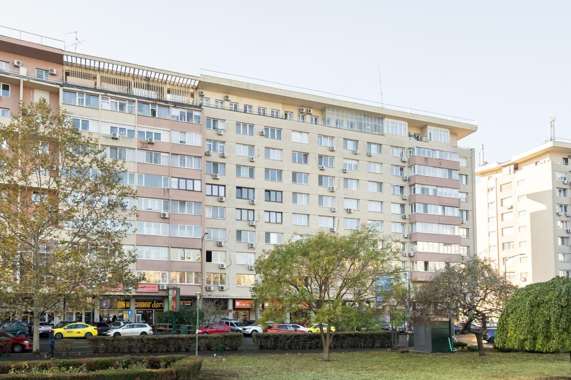Magnificent Location With Iconic Scenery - Sala Palatului Bukarest Exterior foto
