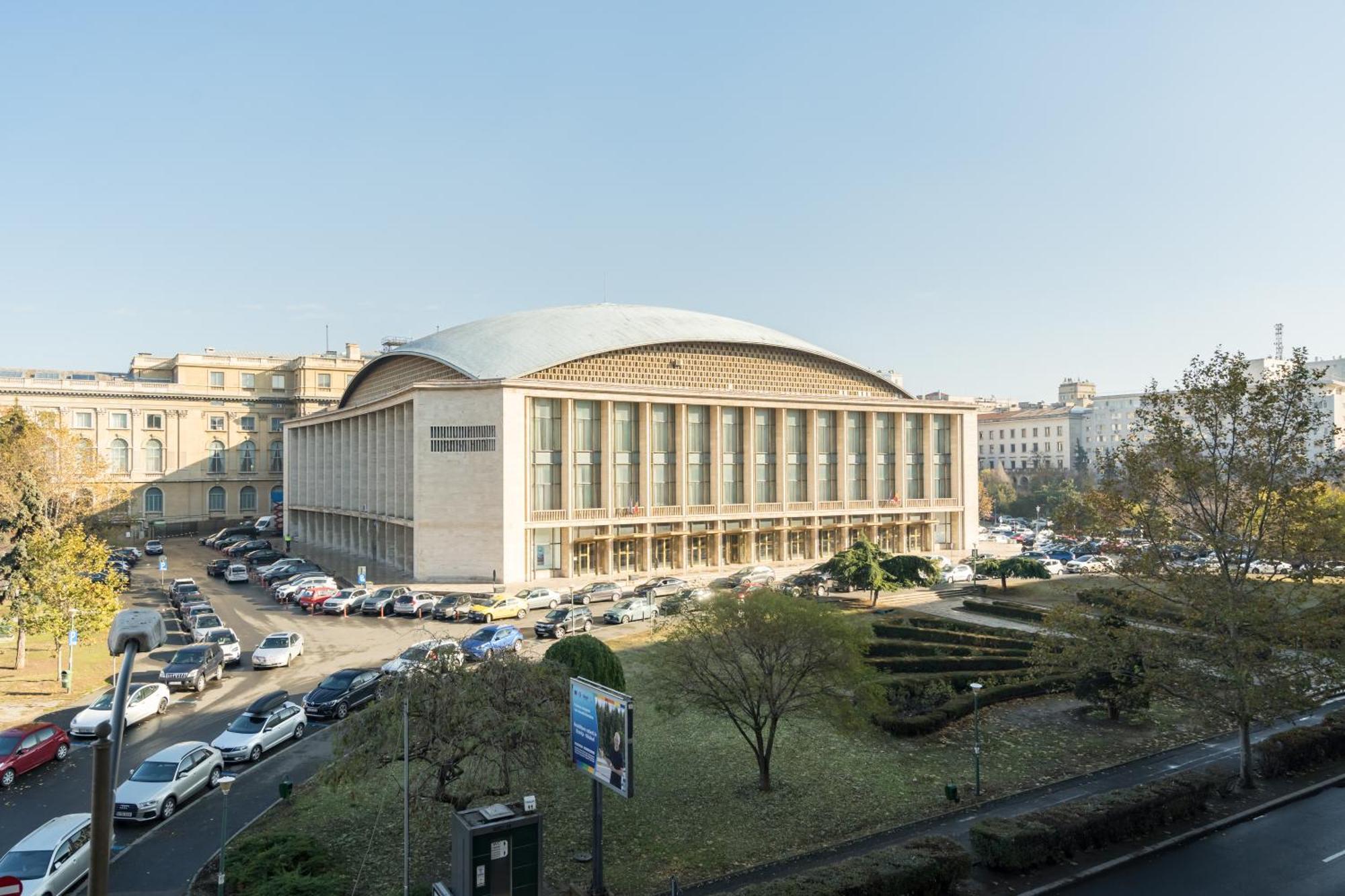 Magnificent Location With Iconic Scenery - Sala Palatului Bukarest Exterior foto
